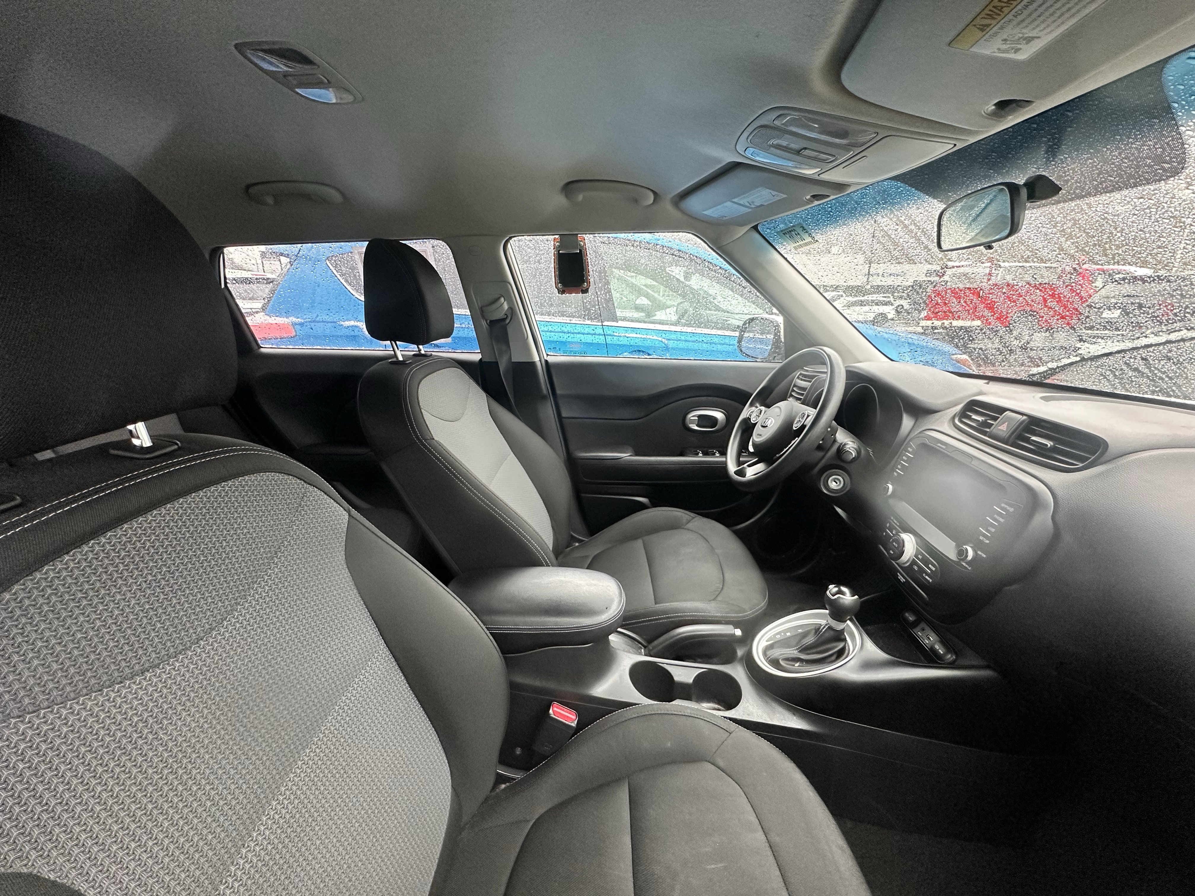 Used 2019 Kia Soul + image 8