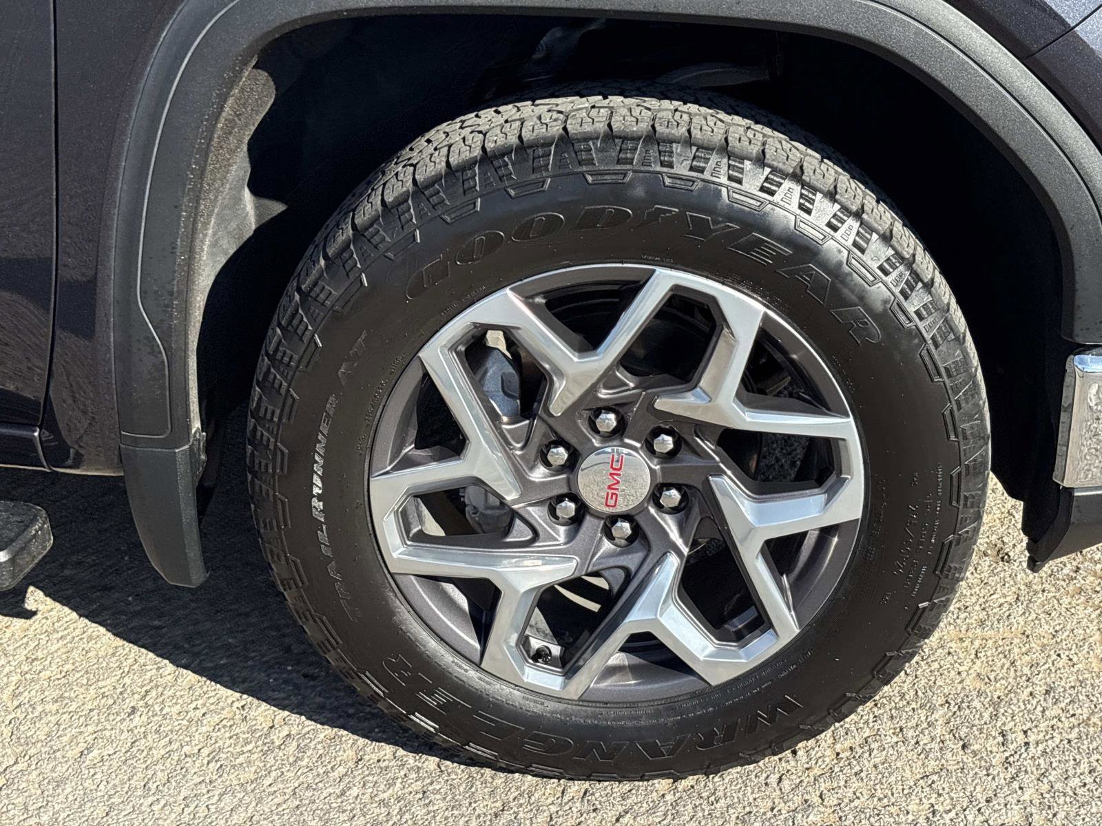 Certified 2022 GMC Sierra 1500 SLT w/ SLT Convenience Package image 10