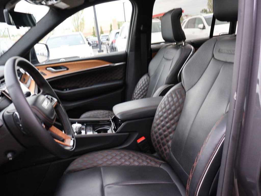 Used 2022 Jeep Grand Cherokee Summit image 19