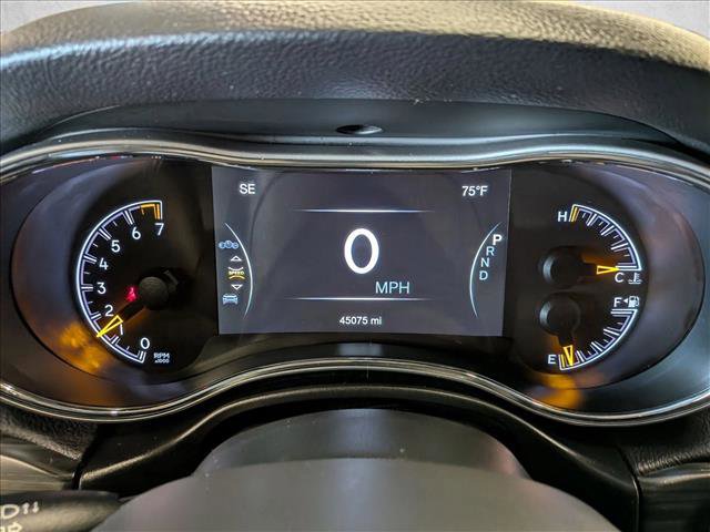 Used 2019 Jeep Grand Cherokee Limited AWD/4WD image 11