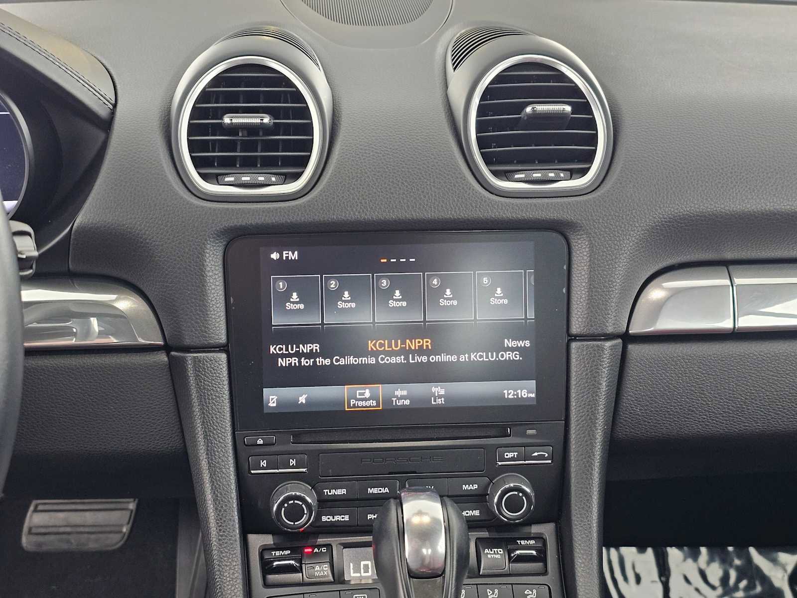 Used 2022 Porsche 718 Cayman w/ Premium Package image 22