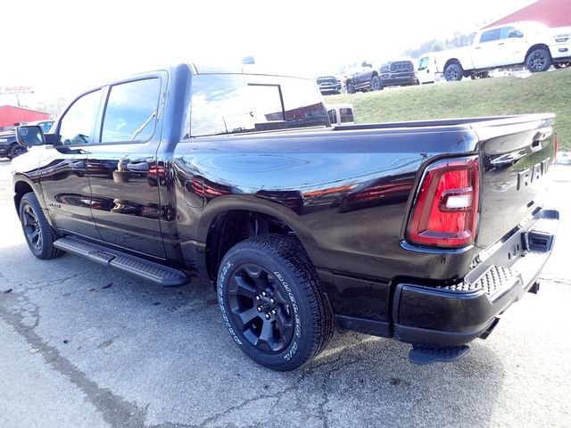 New 2026 RAM 1500 Express AWD/4WD image 3