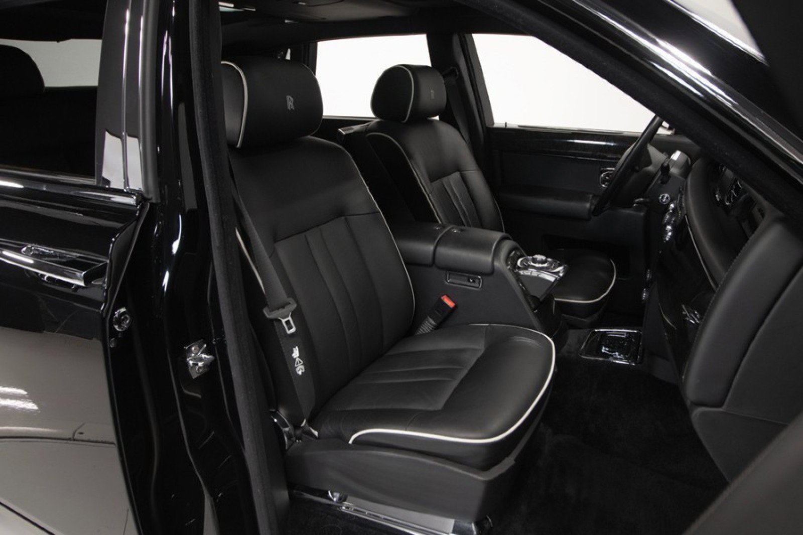 Used 2013 Rolls-Royce Phantom image 69