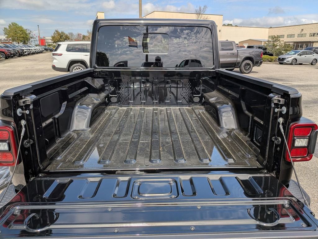 New 2026 Jeep Gladiator Mojave AWD/4WD image 33