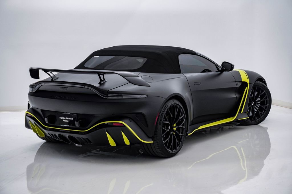 Used 2023 Aston Martin V12 Vantage Roadster image 10