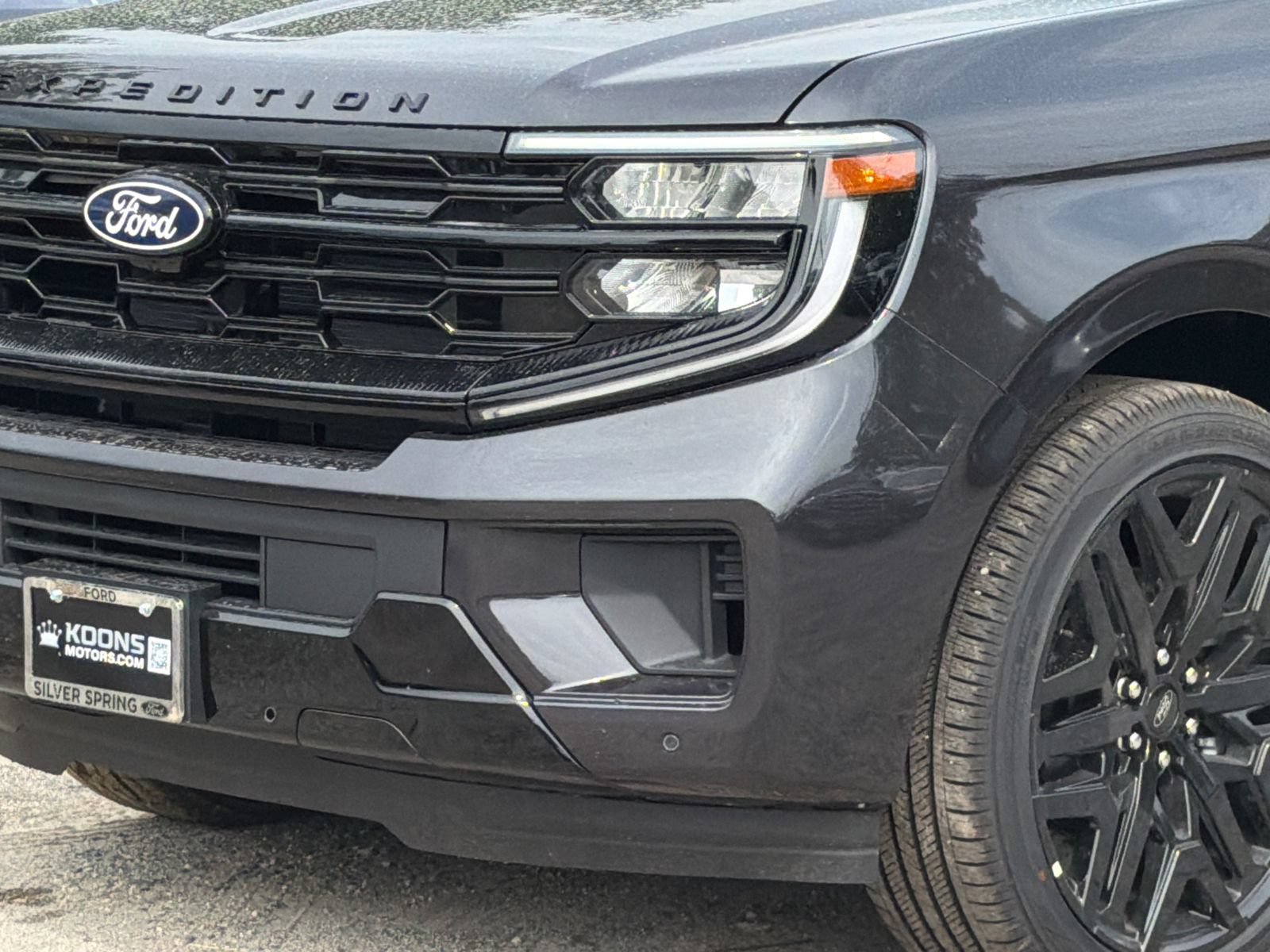 New 2027 Ford Expedition Platinum w/ Stealth Performance Package AWD/4WD video 2