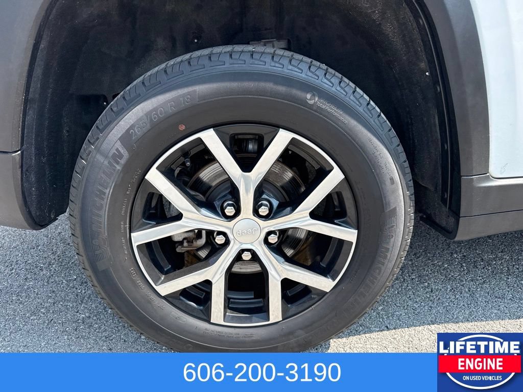 Used 2024 Jeep Grand Cherokee Limited AWD/4WD image 8