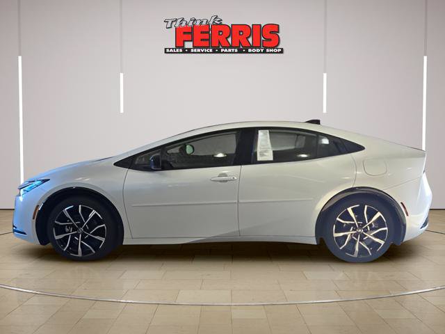 New 2026 Toyota Prius Plug-In Hybrid FWD image 2