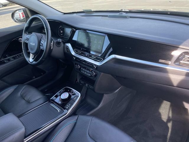 Used 2022 Kia Niro EX Premium image 37