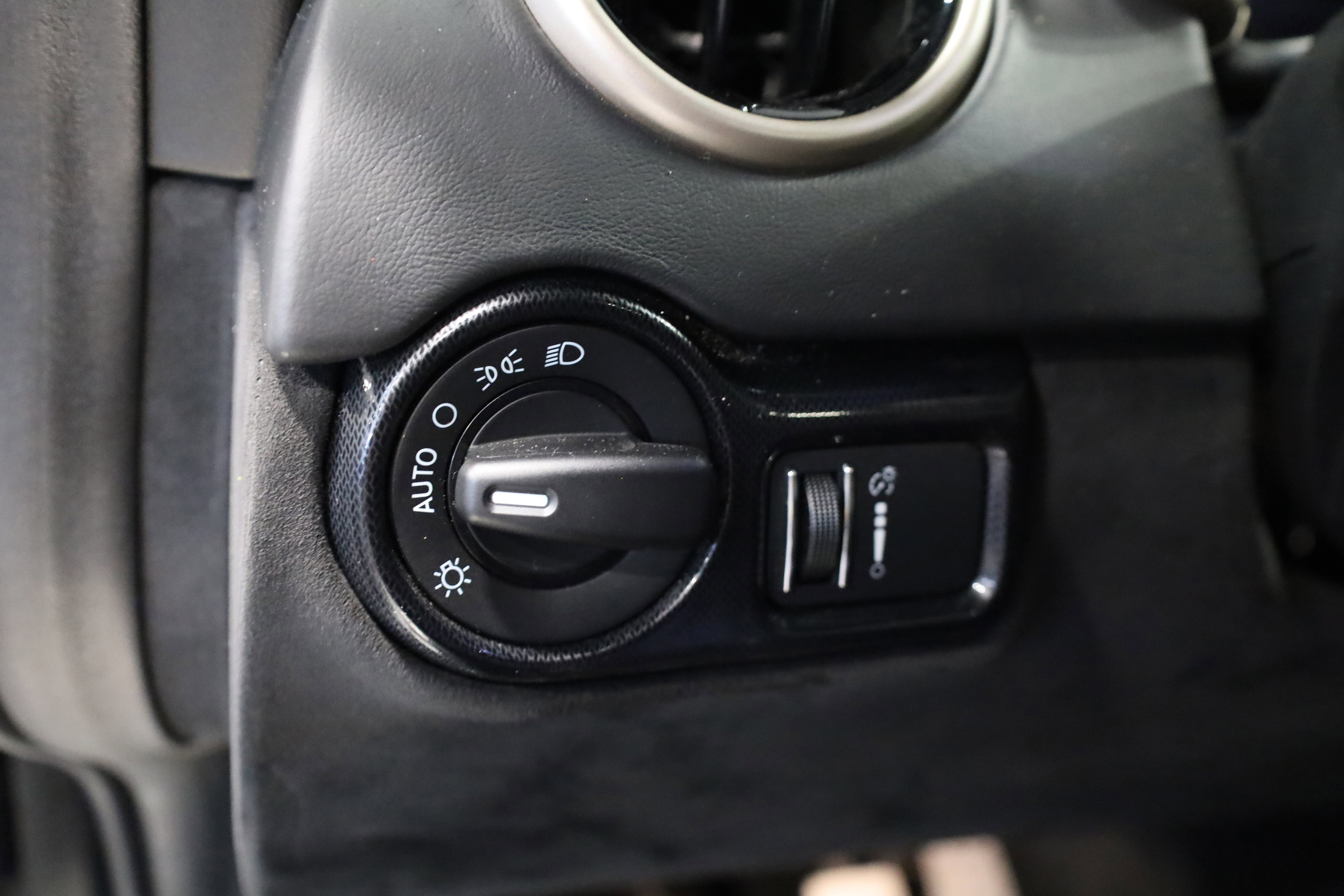 Used 2017 Dodge Viper ACR w/ Extreme Aero Package image 18