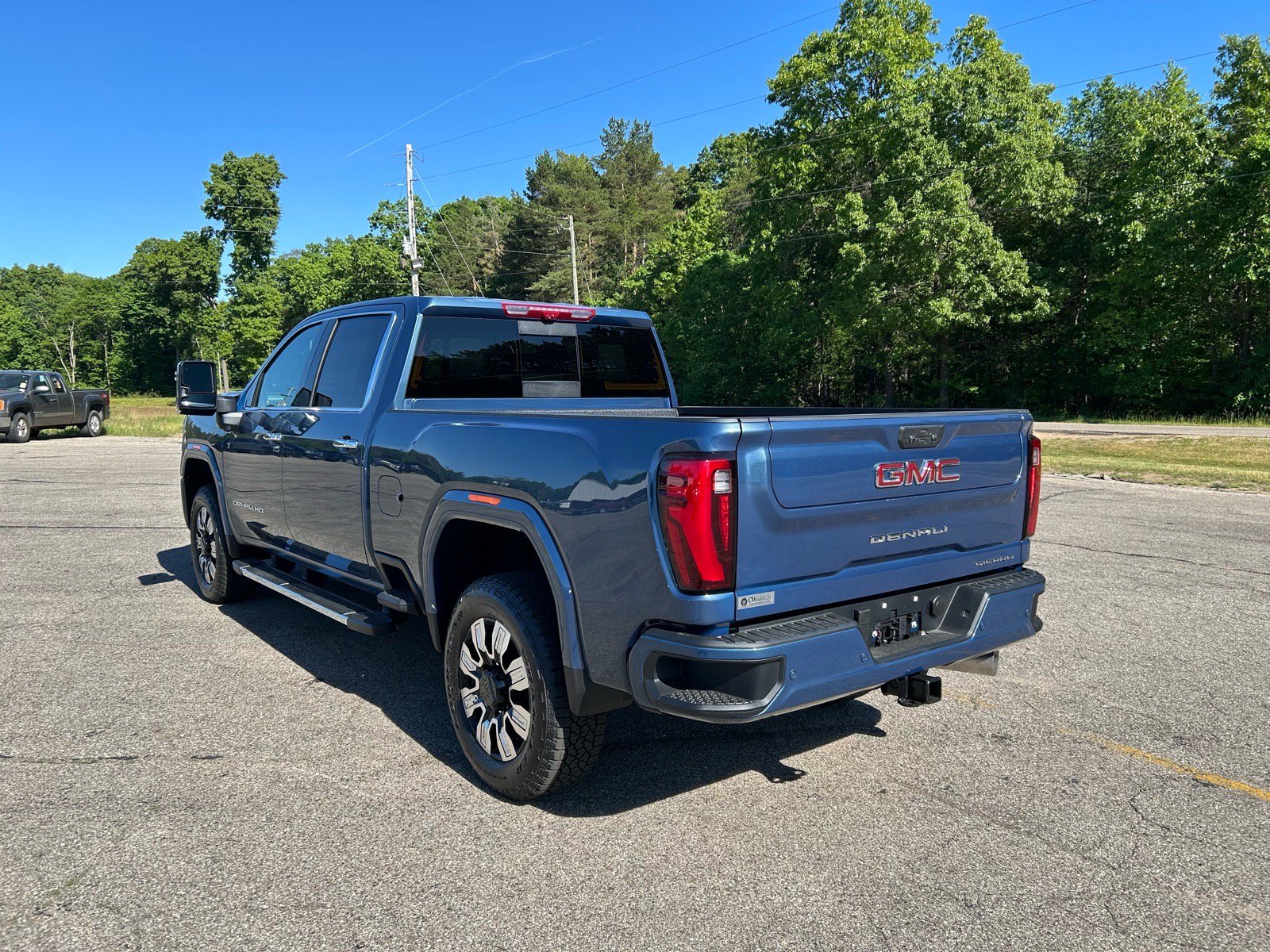 New 2026 GMC Sierra 2500 Denali w/ Denali Reserve Package AWD/4WD image 5