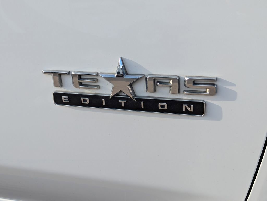Used 2021 Chevrolet Silverado 2500 LT w/ Texas Edition AWD/4WD image 31