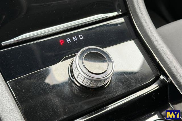 Used 2022 Jeep Grand Cherokee L Laredo w/ Luxury Tech Group I RWD image 28