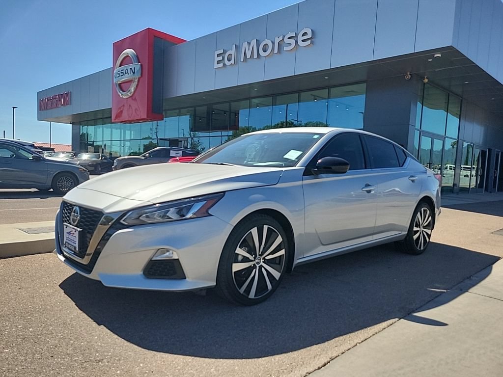 Used 2022 Nissan Altima 2.5 SR AWD/4WD image 1