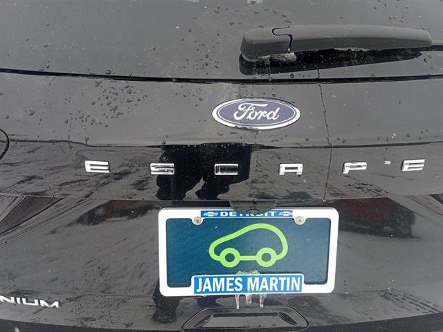 Used 2022 Ford Escape Titanium image 93