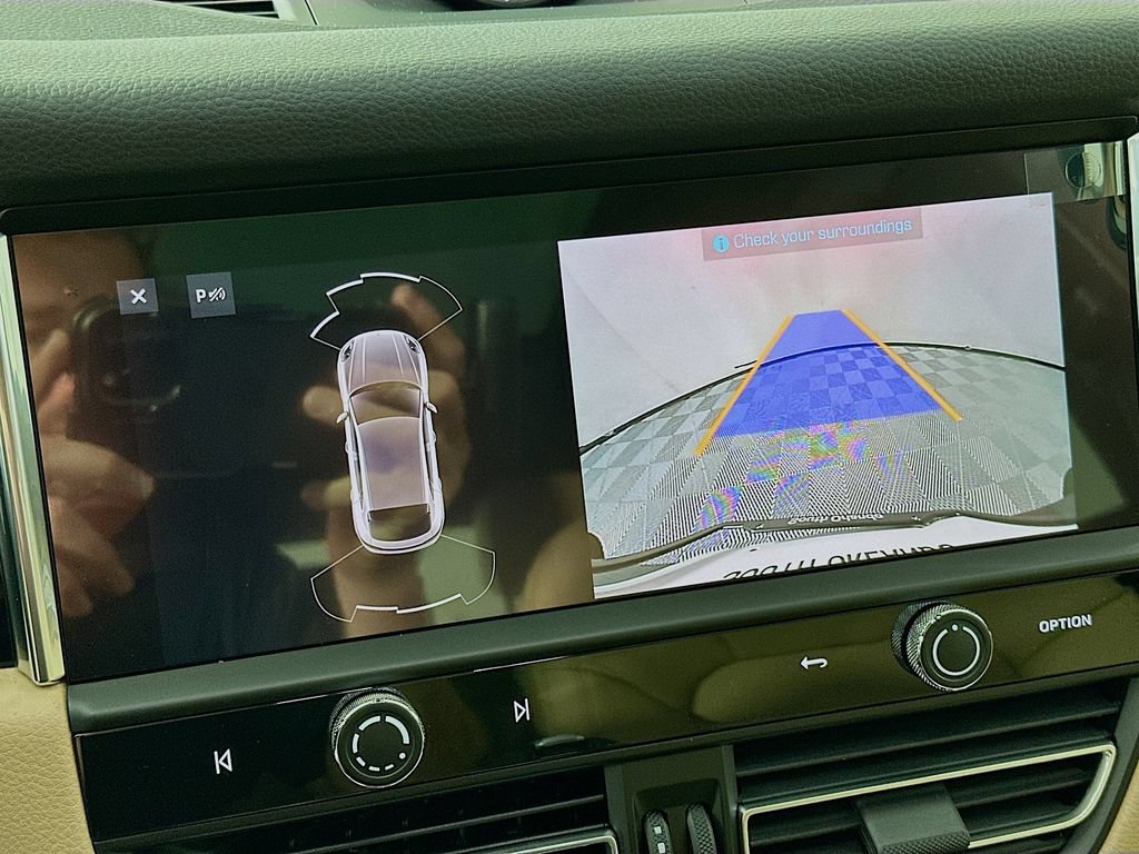New 2026 Porsche Macan AWD/4WD image 17