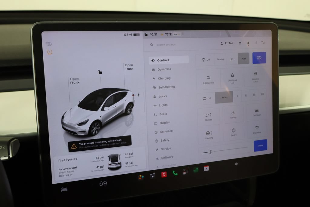 Used 2022 Tesla Model Y Long Range AWD/4WD image 26
