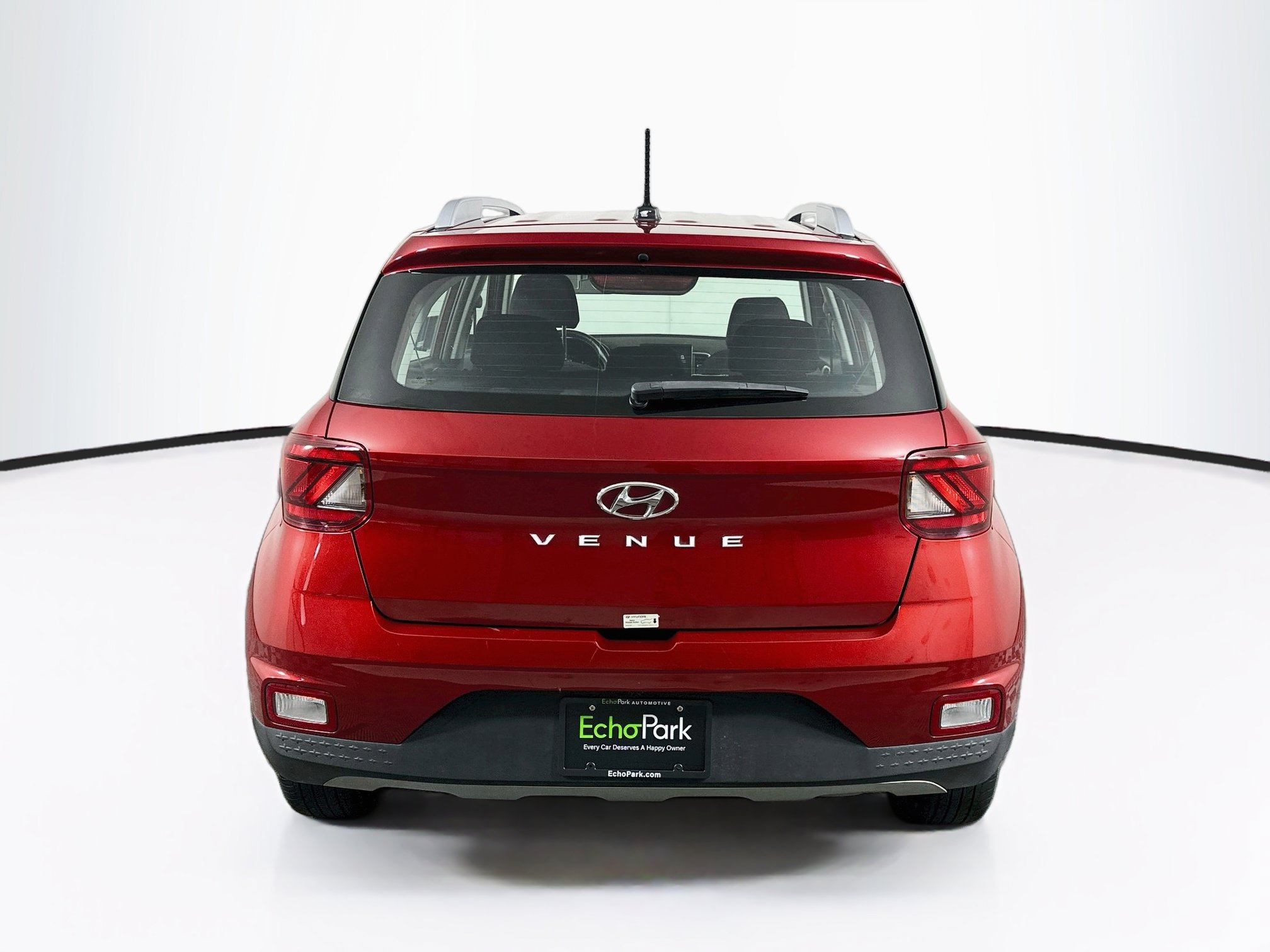 Used 2025 Hyundai Venue SEL FWD image 7