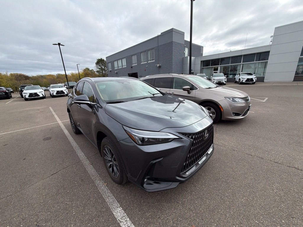 Used 2023 Lexus NX 350 AWD image 10