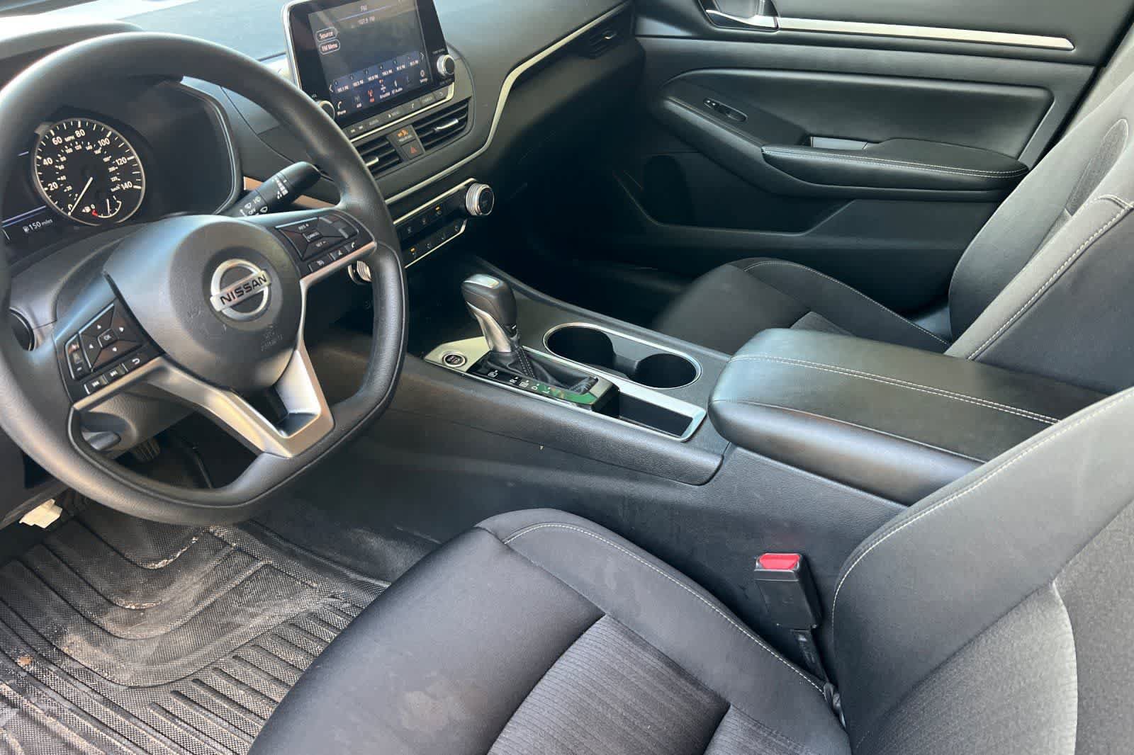Used 2022 Nissan Altima 2.5 SV FWD image 14