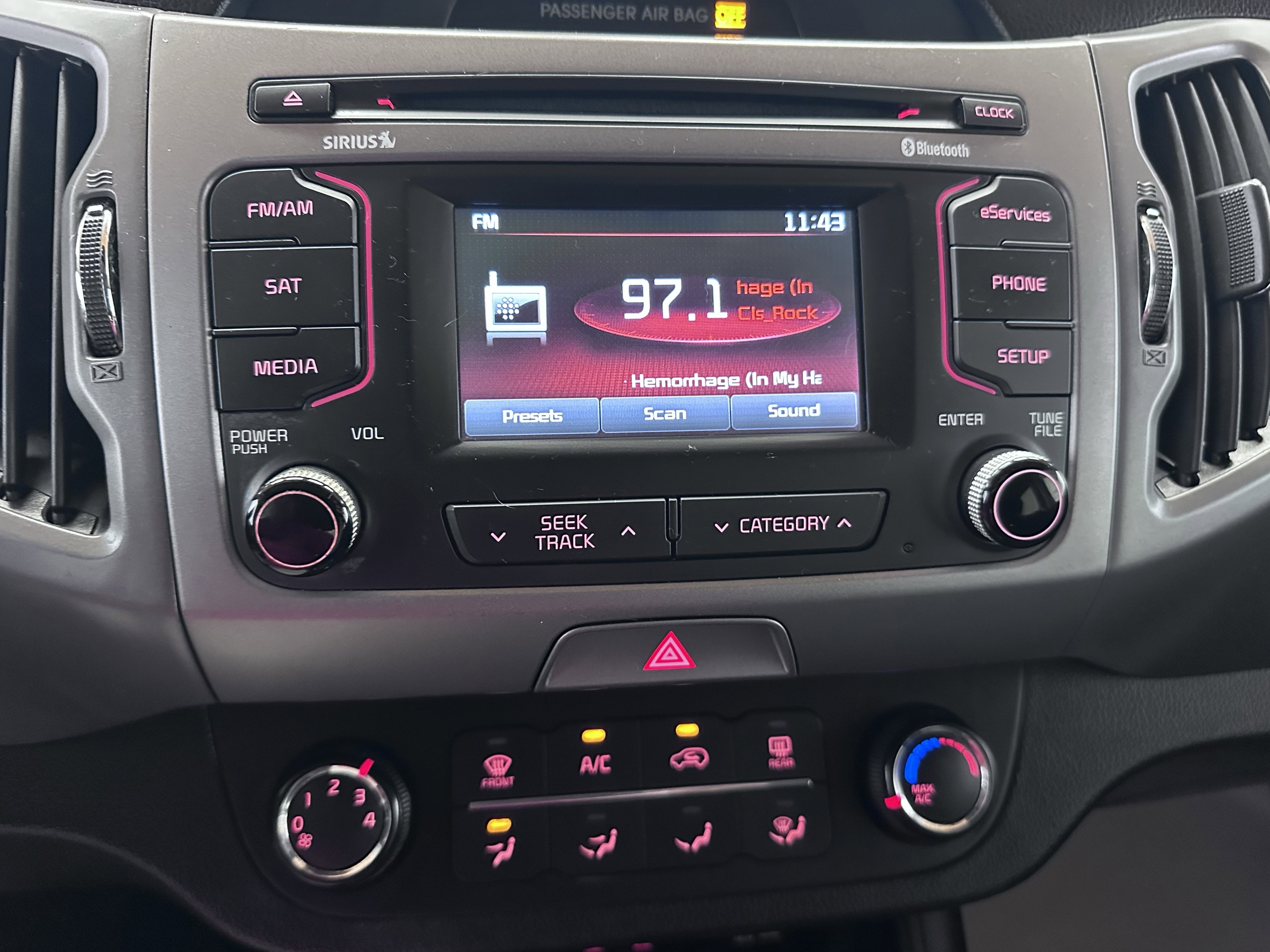 Used 2014 Kia Sportage LX image 44
