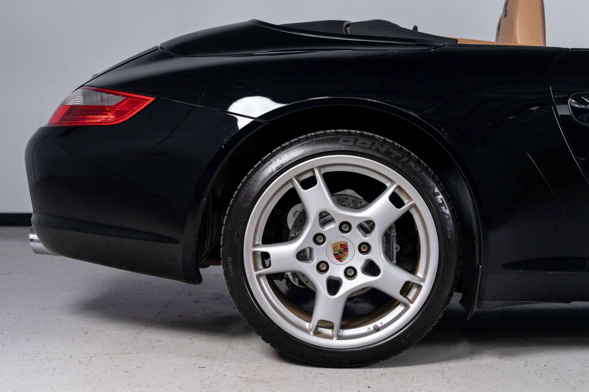 Used 2006 Porsche 911 Carrera RWD image 34
