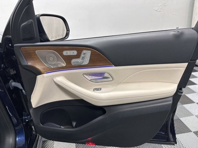 Used 2022 Mercedes-Benz GLS 450 4MATIC image 36