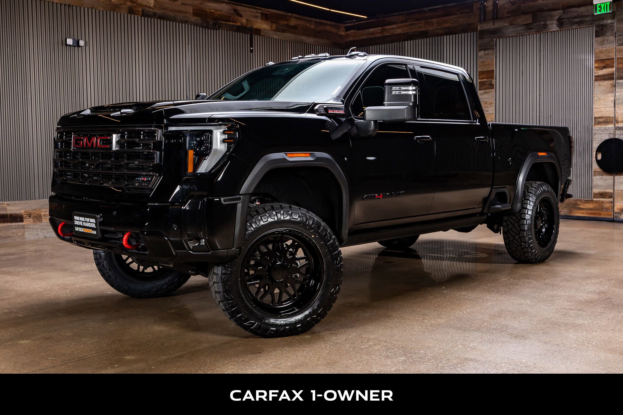 Used 2025 GMC Sierra 2500 AT4X image 5