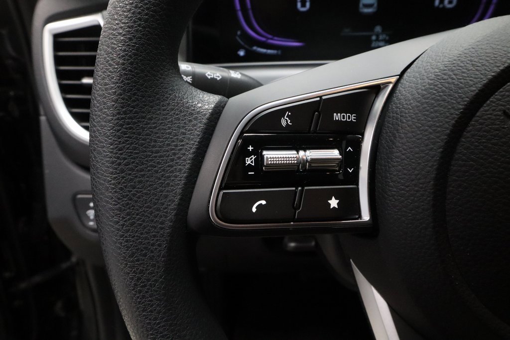 Used 2025 Kia Seltos LX image 26