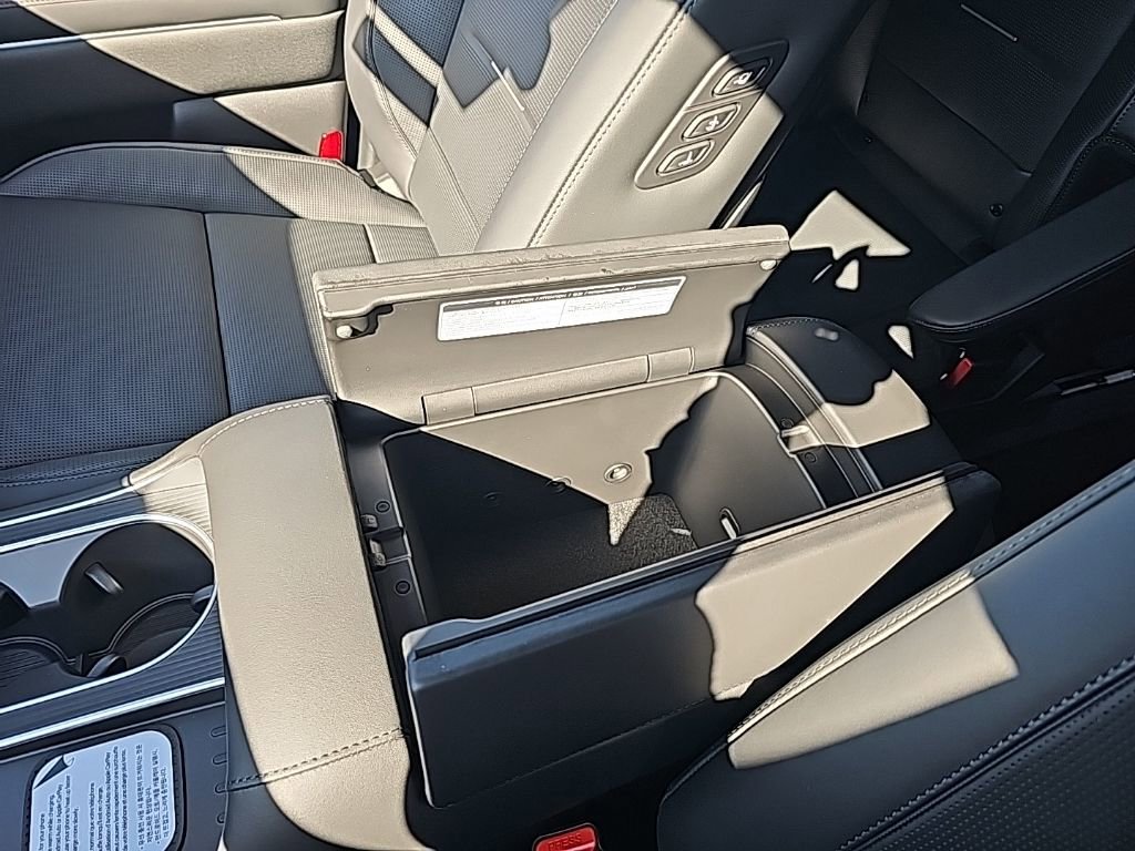 New 2026 Hyundai Palisade Calligraphy AWD/4WD image 25