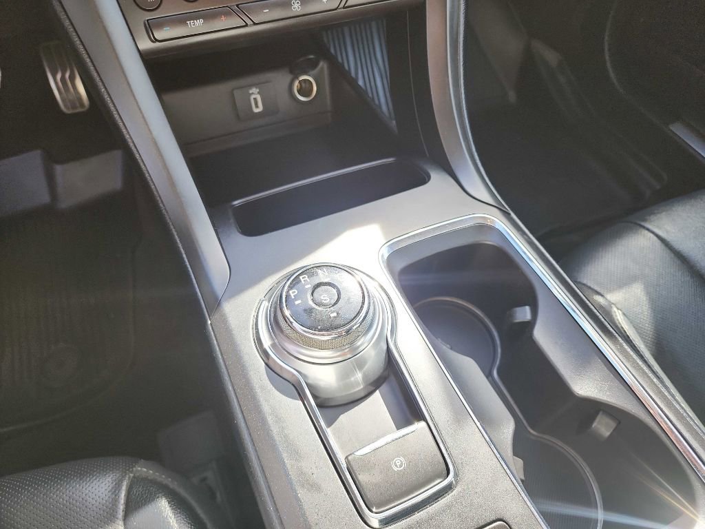 Used 2017 Ford Fusion Titanium image 26