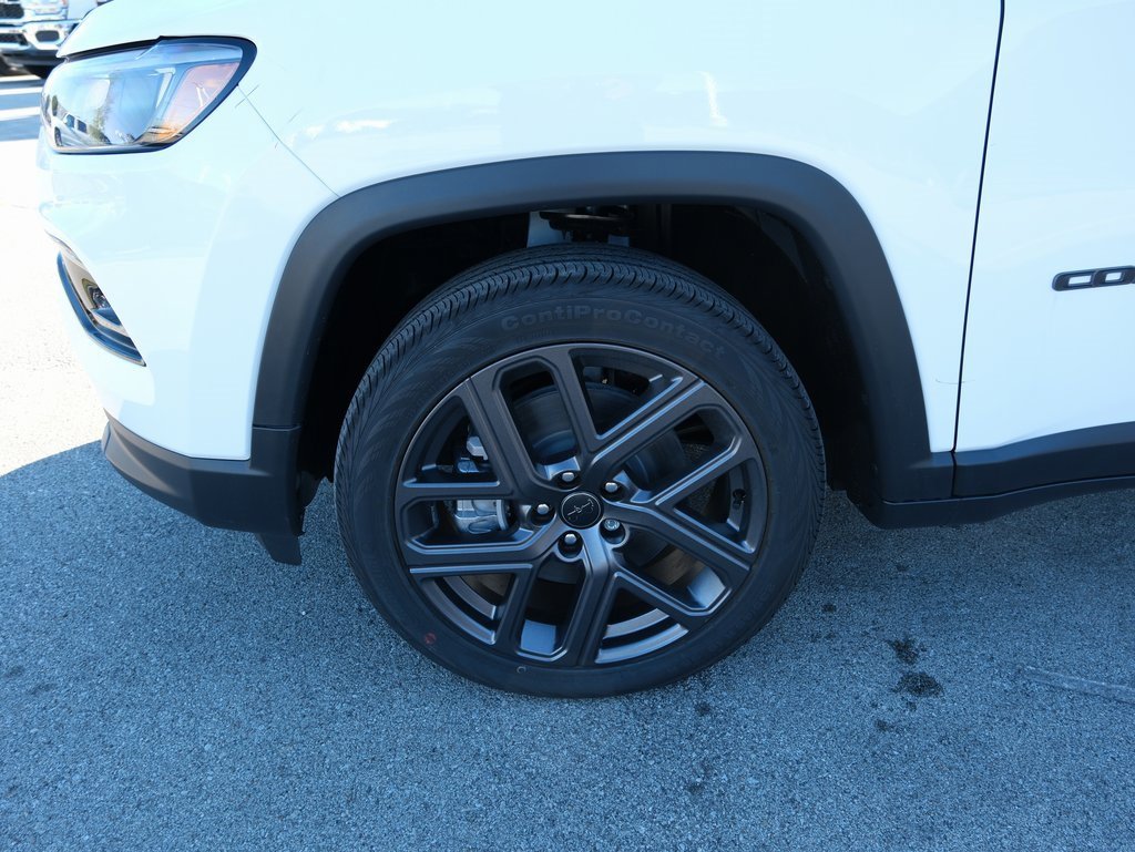 New 2026 Jeep Compass Limited image 14