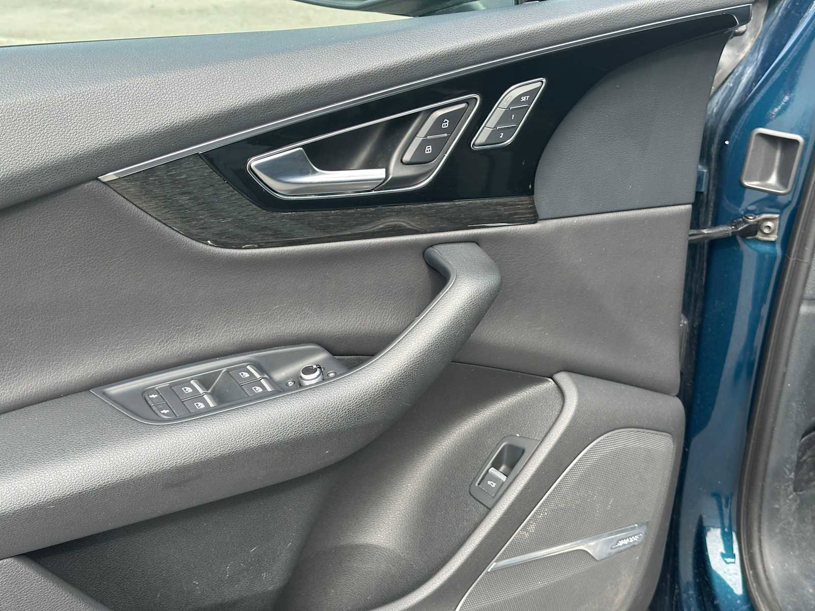 Used 2018 Audi Q7 3.0T Premium Plus image 26