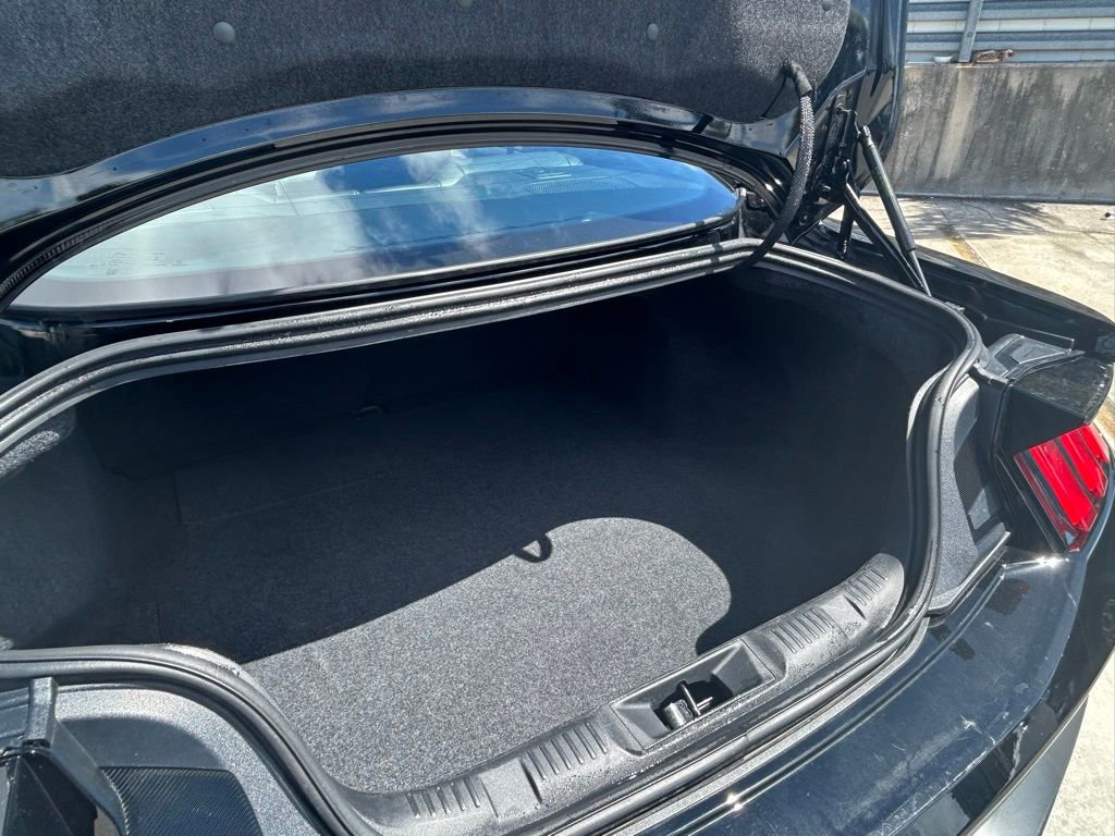 Used 2025 Ford Mustang Premium image 37