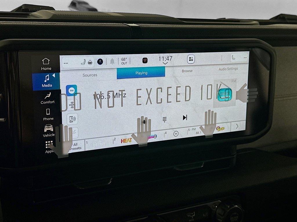 New 2026 Jeep Gladiator Sport AWD/4WD image 13