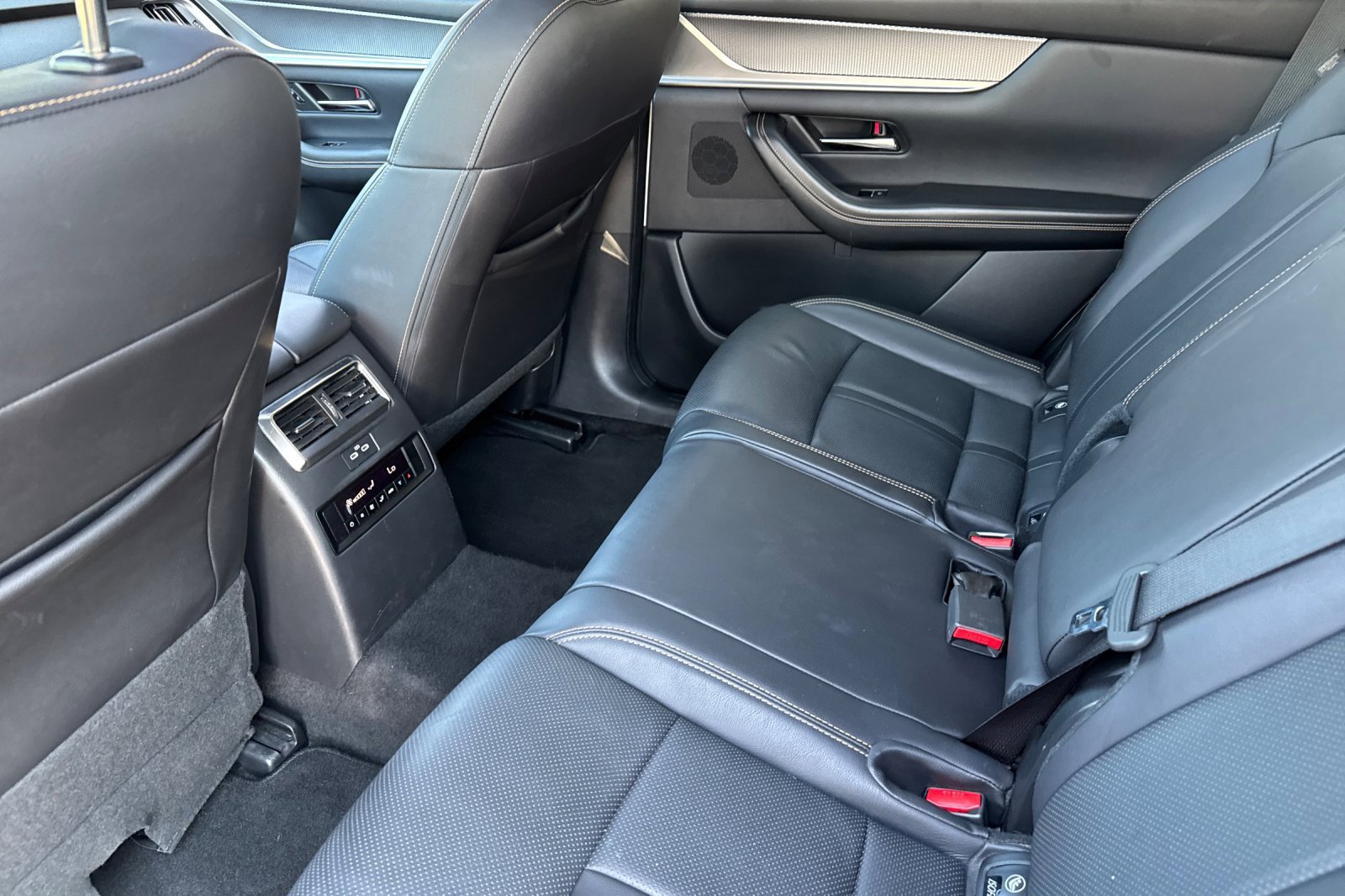 Used 2024 MAZDA CX-90 3.3 Turbo w/ Preferred Plus image 12