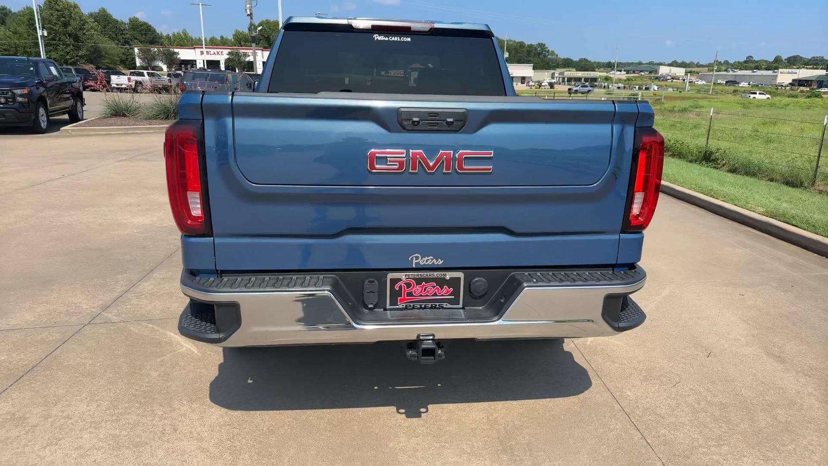 Used 2024 GMC Sierra 1500 SLT AWD/4WD image 7