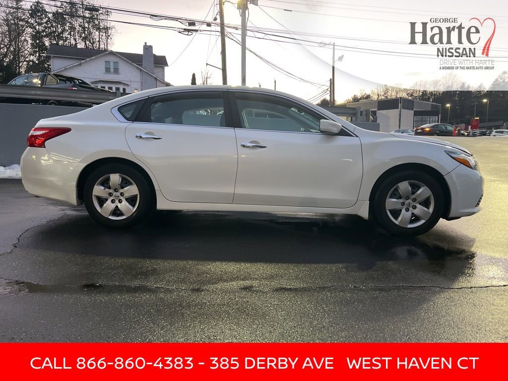 Used 2016 Nissan Altima 2.5 S w/ Power Driver Seat Package image 6