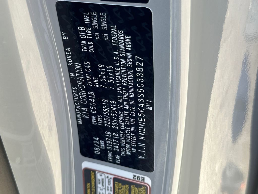 Certified 2025 Kia Carnival SX w/ SX Dark Edition Package FWD image 34