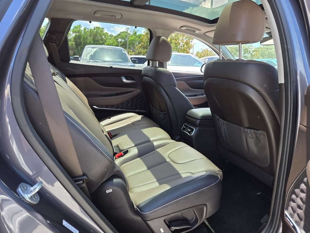 Used 2021 Hyundai Santa Fe SEL Premium w/ Cargo Package AWD/4WD image 17