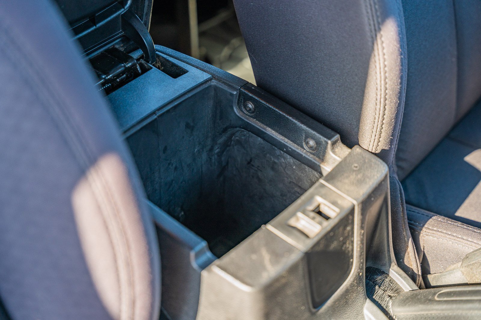 Used 2013 Jeep Wrangler Unlimited Sport w/ Connectivity Group image 11