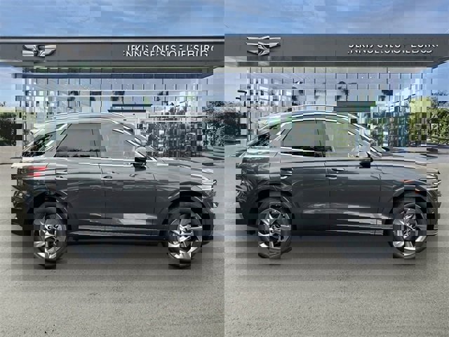 Used 2026 Genesis GV70 2.5T Advanced image 9