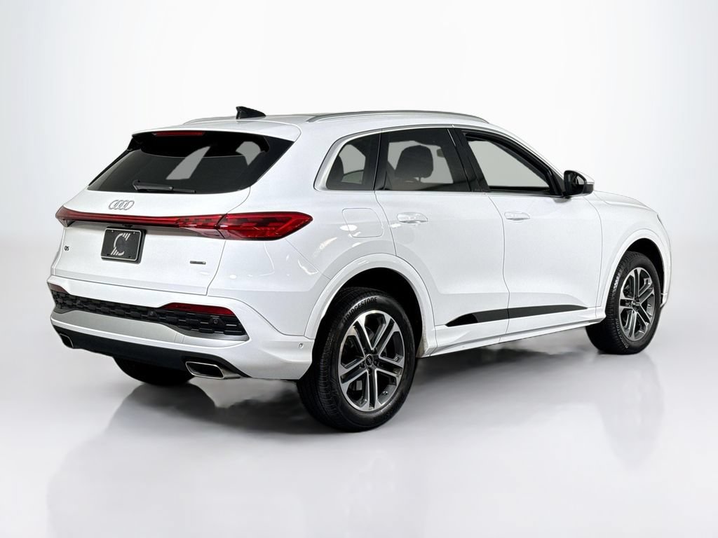 Used 2025 Audi Q5 Premium w/ Convenience Package AWD/4WD image 5