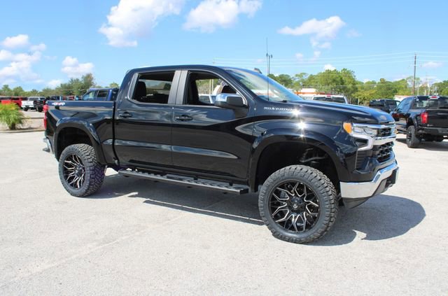 Used 2025 Chevrolet Silverado 1500 LT image 13