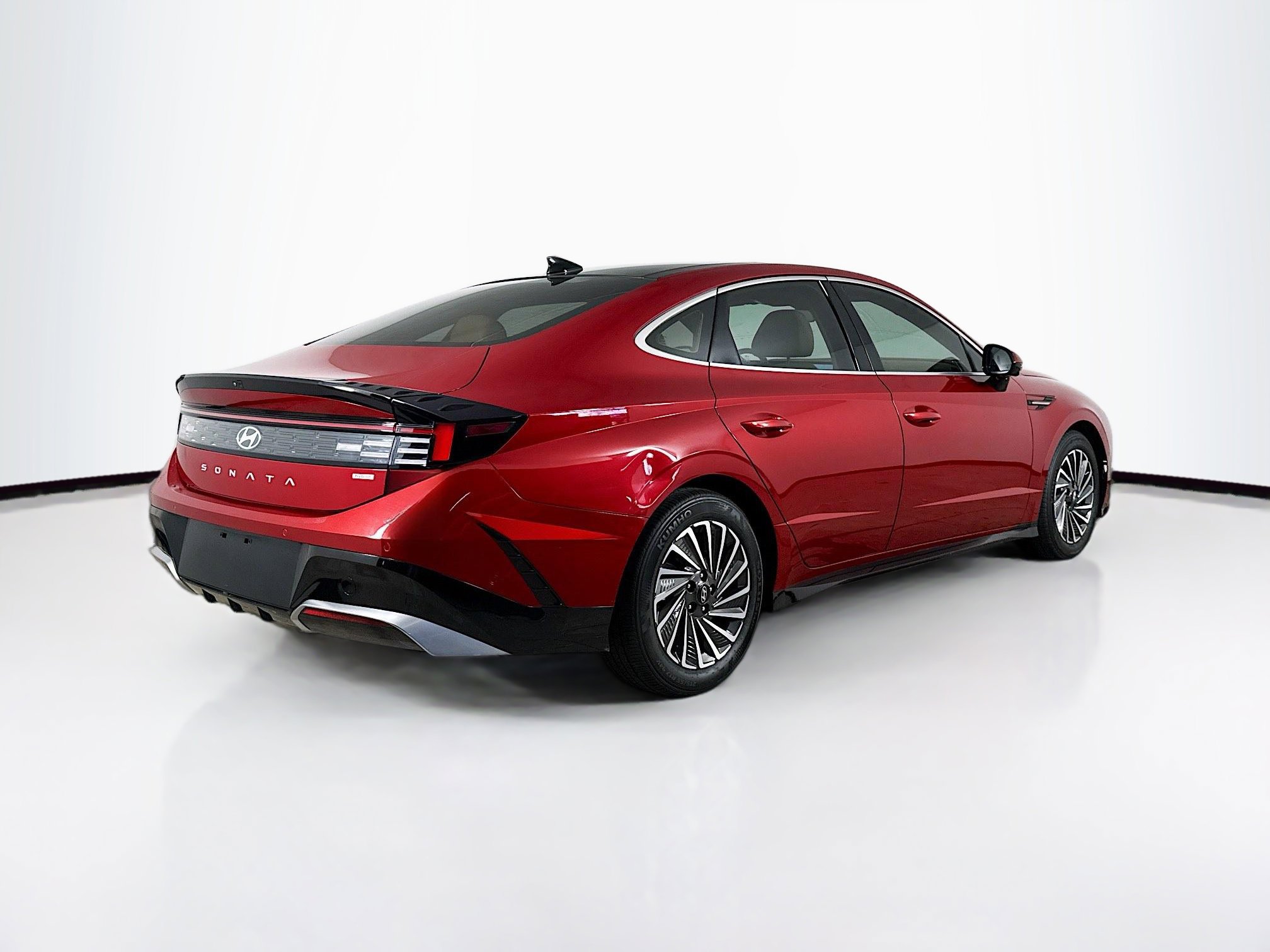 Used 2025 Hyundai Sonata Limited FWD image 33