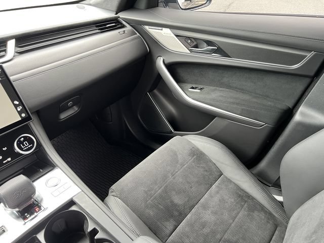 Used 2026 Jaguar F-PACE SVR AWD/4WD image 16