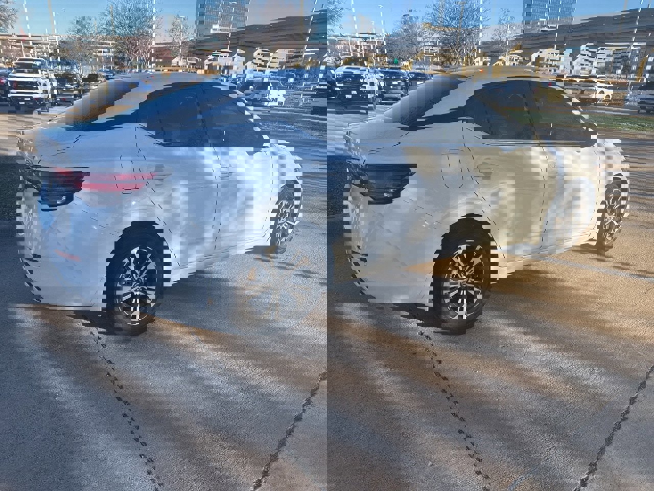 Certified 2021 Nissan Sentra SV image 3