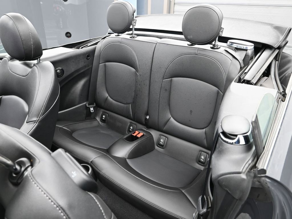 Used 2019 MINI Cooper S image 14