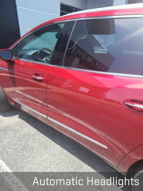 Used 2018 Buick Enclave Essence w/ Trailering Package FWD image 10