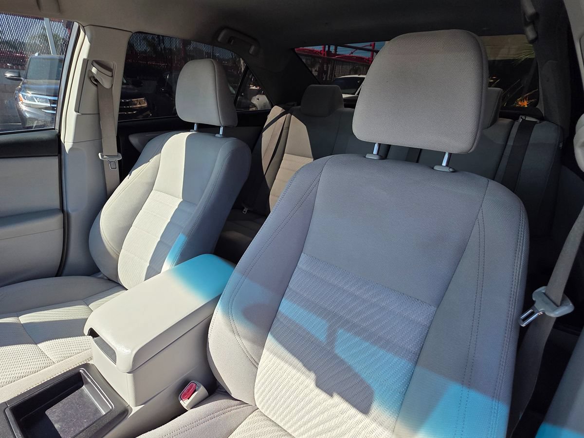 Used 2017 Toyota Camry LE FWD image 20